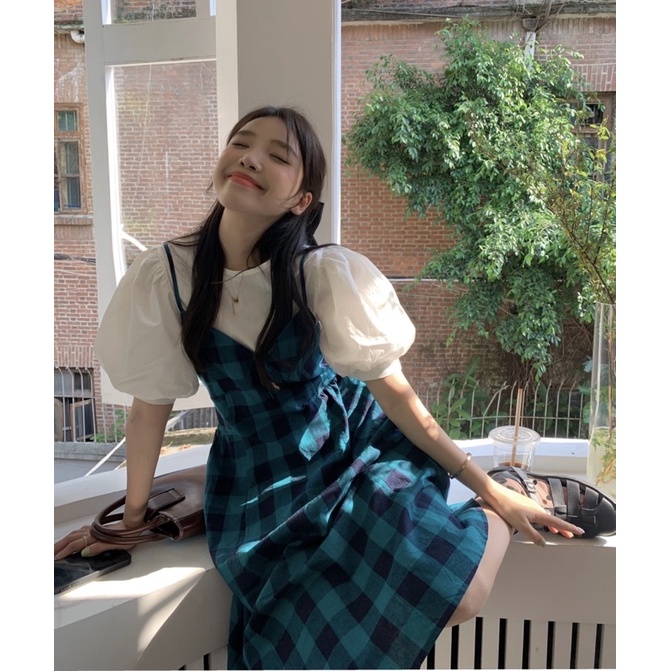 Đầm váy dài xoè caro + mix sơ mi trắng phong cách cổ điển Retro Vintage 2023