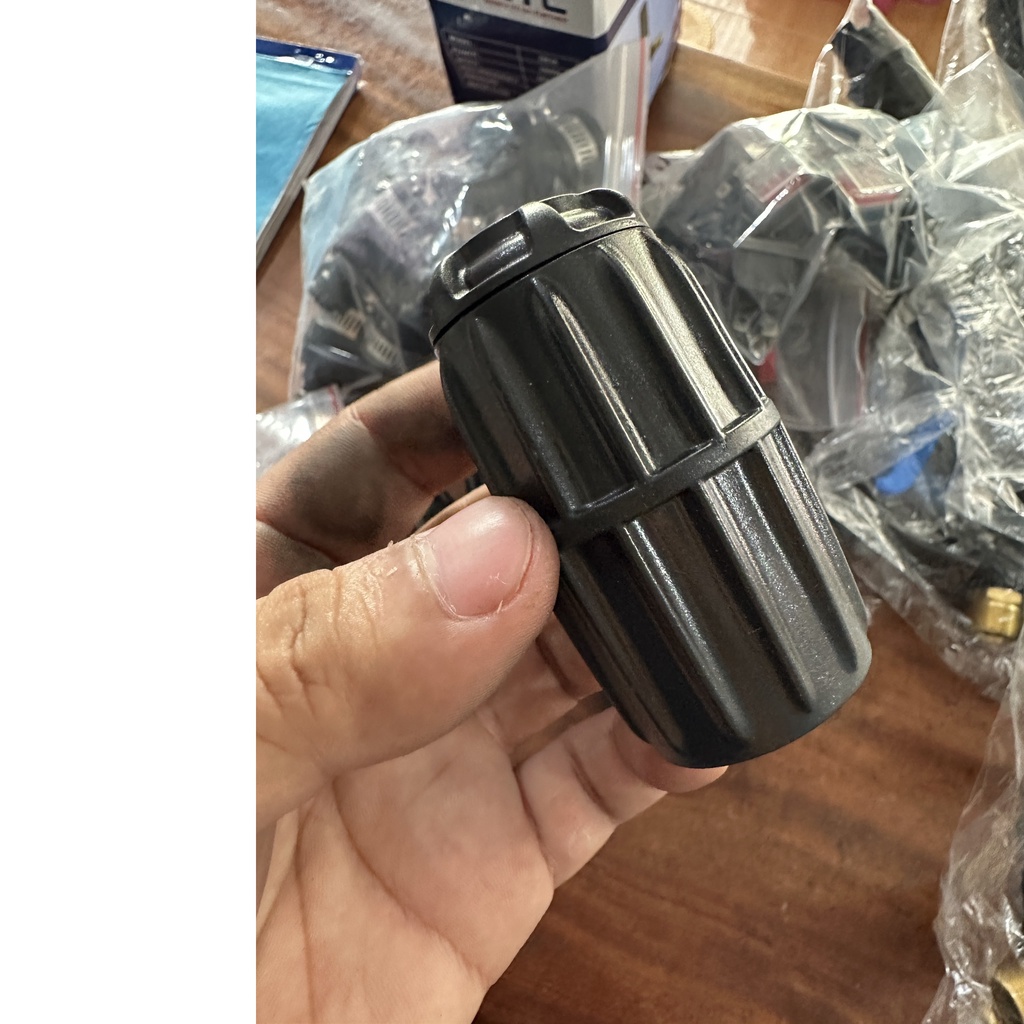 Núm Điều Chỉnh Áp Máy Rửa Xe Chạy Dây Cudoa - 1Hp,2Hp bằng nhựa