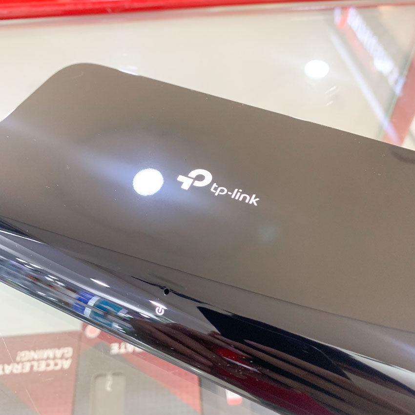 Switch TP-Link TL-SG1008D  Cắm vào và sử dụng, không đòi hỏi phải cấu hình