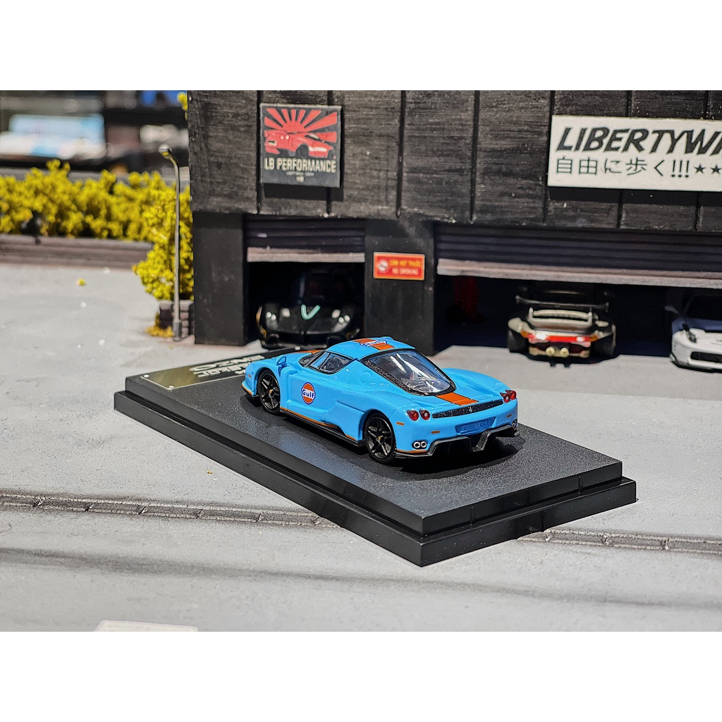 XE MÔ HÌNH FERRARI ENZO,TỶ LỆ 1/64