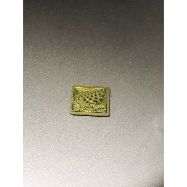 Logo Cánh Chim Bợ Cổ Vàng Xi