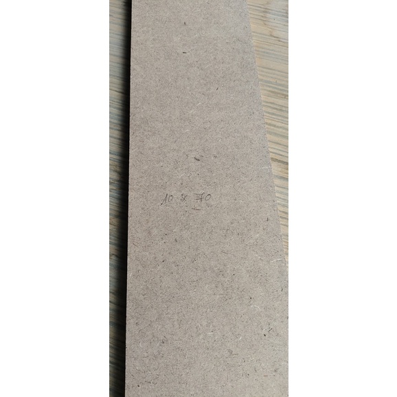 Ván MDF 4mm  dùng làm kệ trang trí, mô hình,