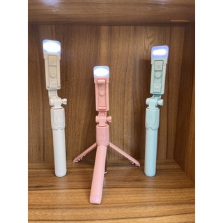 Tripod 3 chân có đèn led trợ sáng
