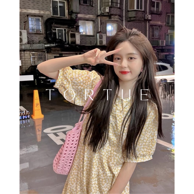 Váy đầm dài suông babydoll vàng hoa nhí trắng bầu phong cách cổ điển Retro Vintage Taobao mới 2022 V060