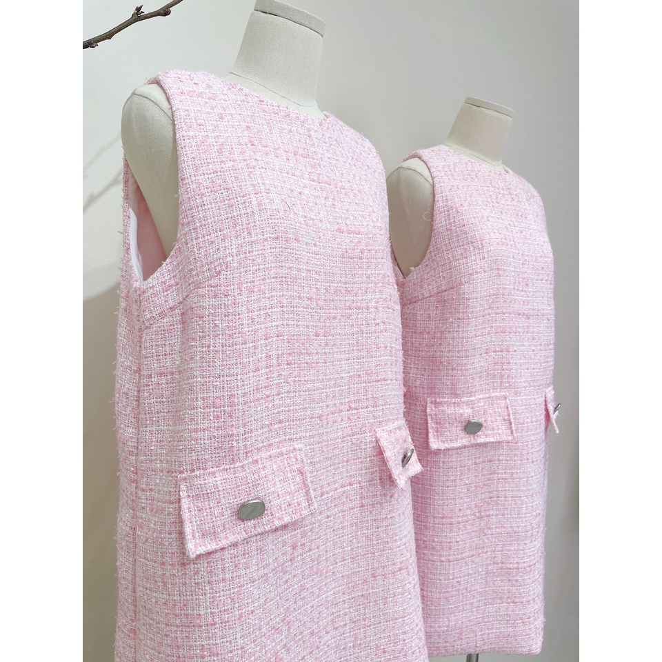 TUBYCATU | Đầm sát nách hai túi nắp chất liệu vải tweed màu hồng