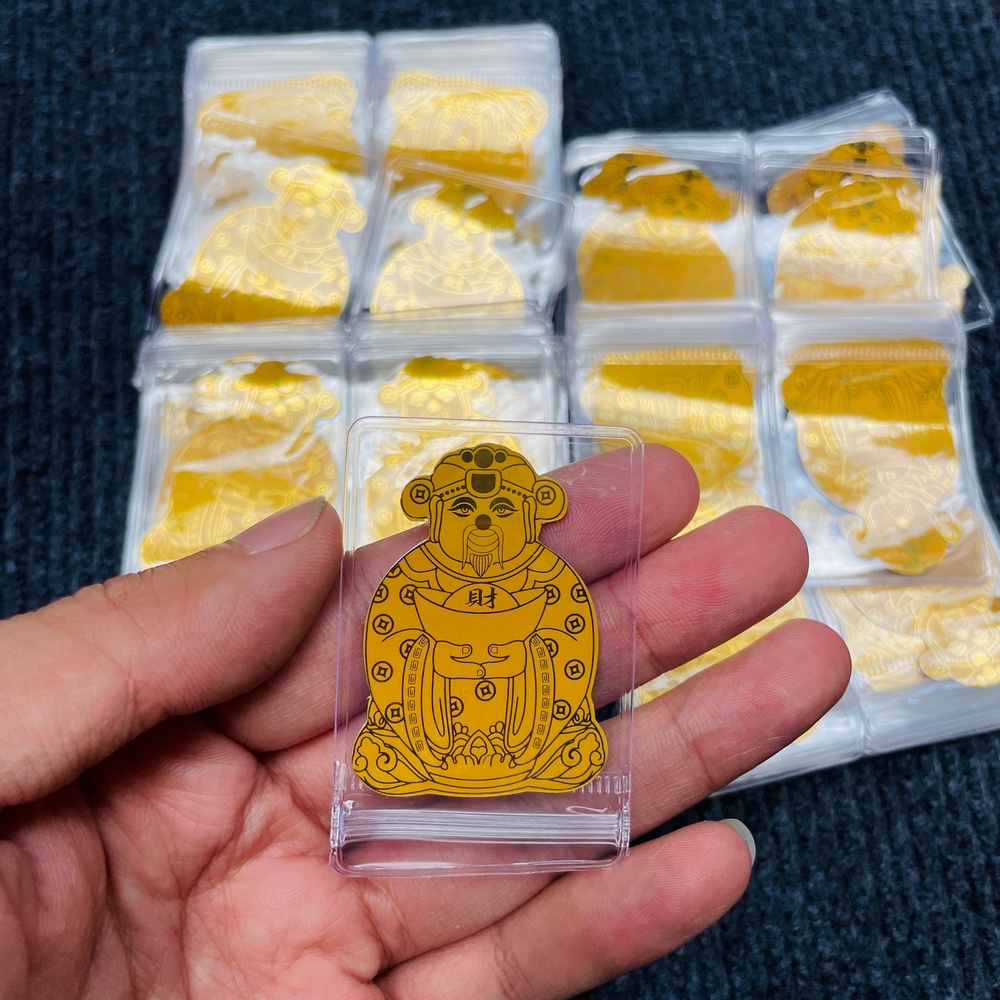 Miếng dán linh phù 12 con giáp mang tài lộc may mắn