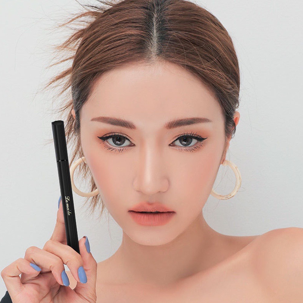 Bút Kẻ Mắt Nội Địa Trung Chống Nước Nhanh Khô Lameila Km13 Vỏ Bạc LKMN1