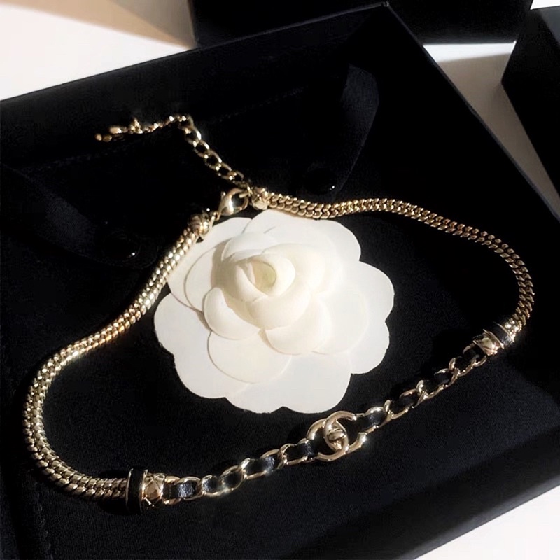 Dây chuyền choker nữ sang trọng
