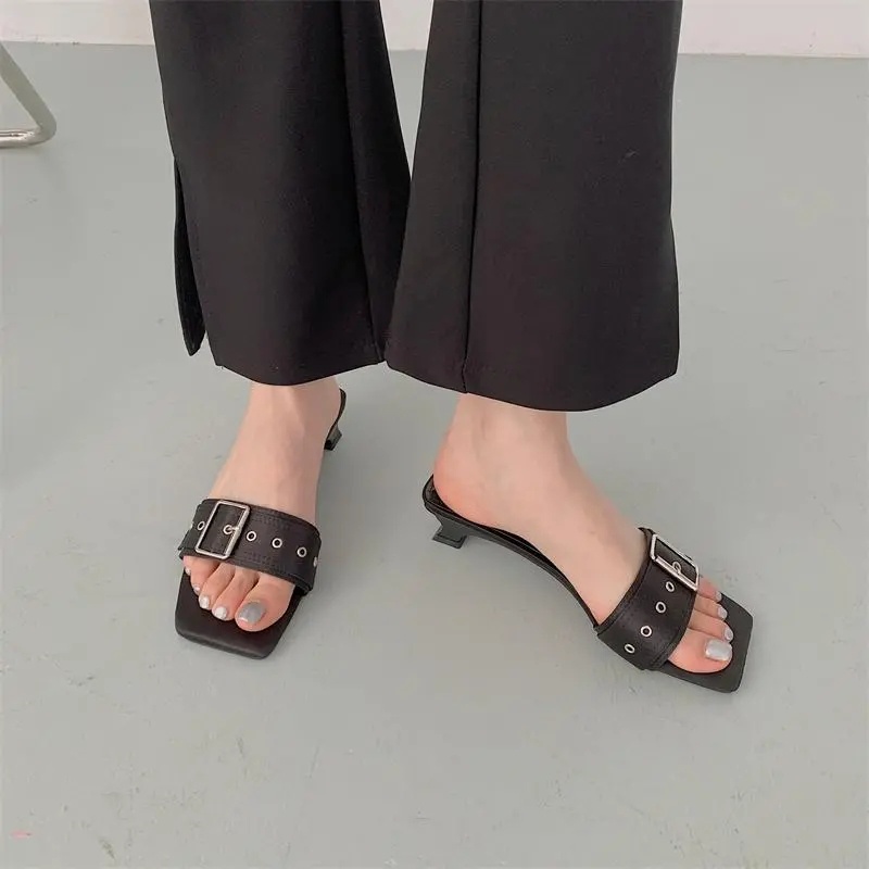 Giày Gót Thấp Hở Ngón Phối Khóa Vuông Thời Trang Cho Nữ