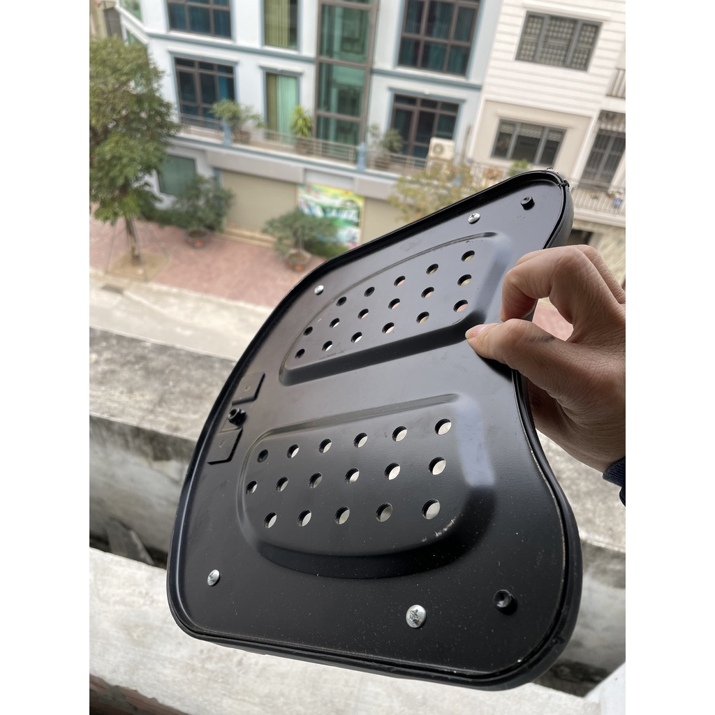 Tấm đáy lót thùng THÉP CÁC BON sau xe moto - Hội quán Phượt XTU khuyên dùng