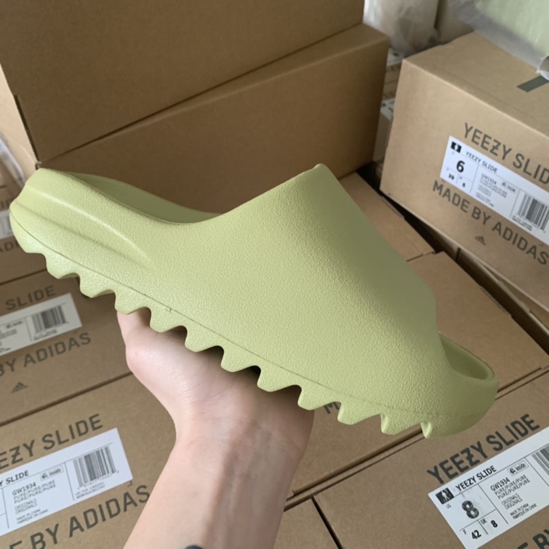 Dép Yz Slide Bản vân nhám Tặng Kèm Tất