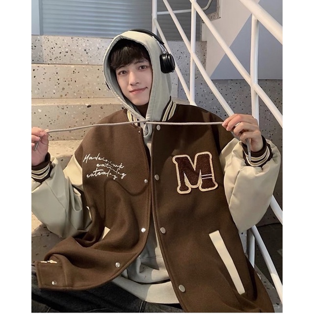 Áo khoác bomber tay da nam nữ màu nâu thêu chữ M