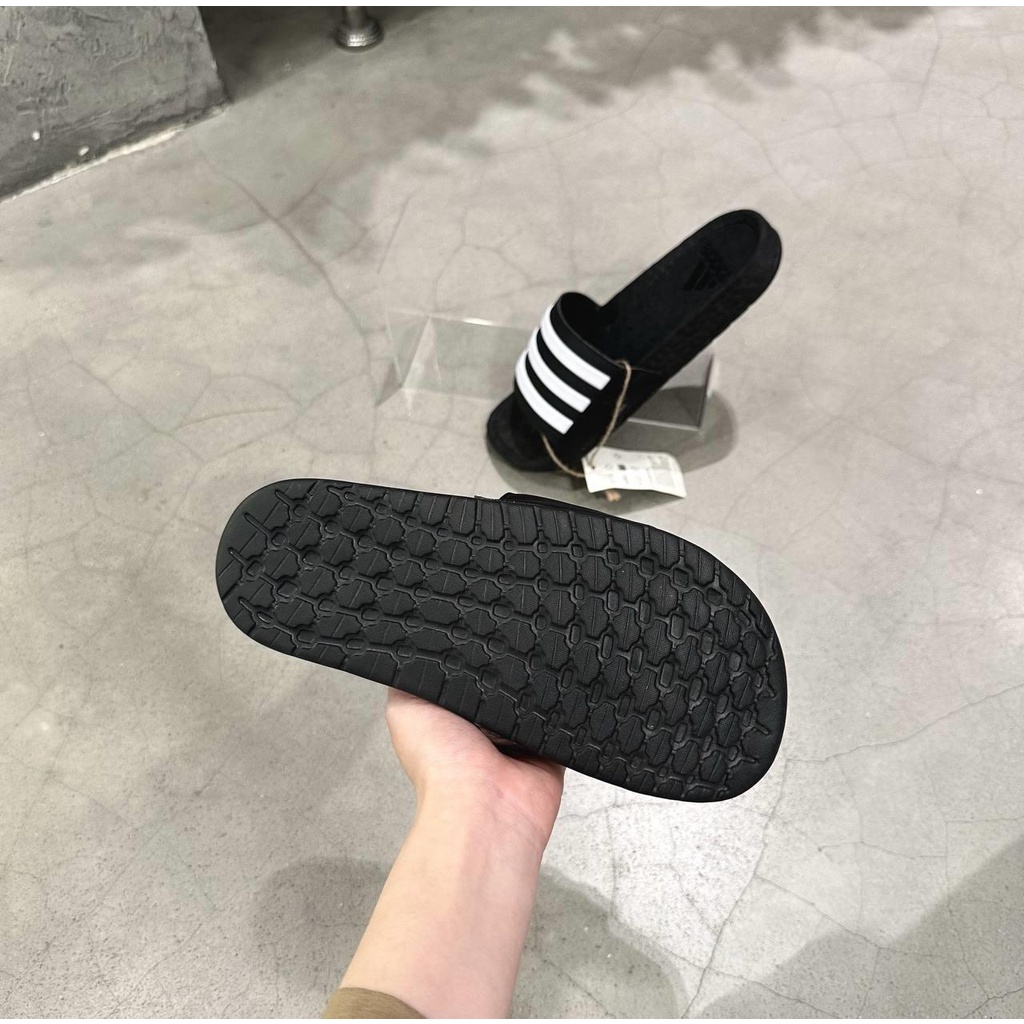 Dép quai ngang adidas Adilette Boost "Core Black"  màu Đen trắng | PiuPiu Authentic
