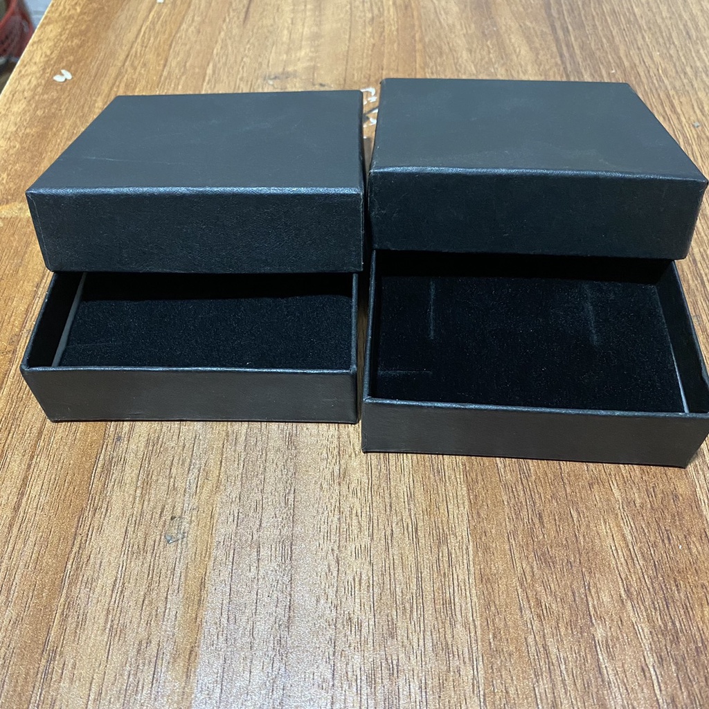 Hôp trang sưc phu nhung kèm ảnh thật