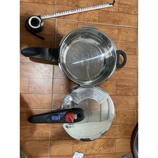 Nồi áp suất 3L-3,5l hàng đấu giá nội địa nhật mới 90% nấu từ-gas