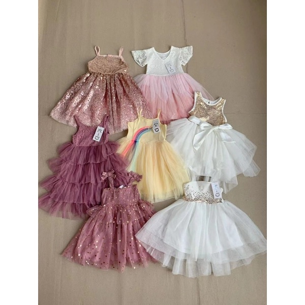 Váy ren công chúa cho bé gái