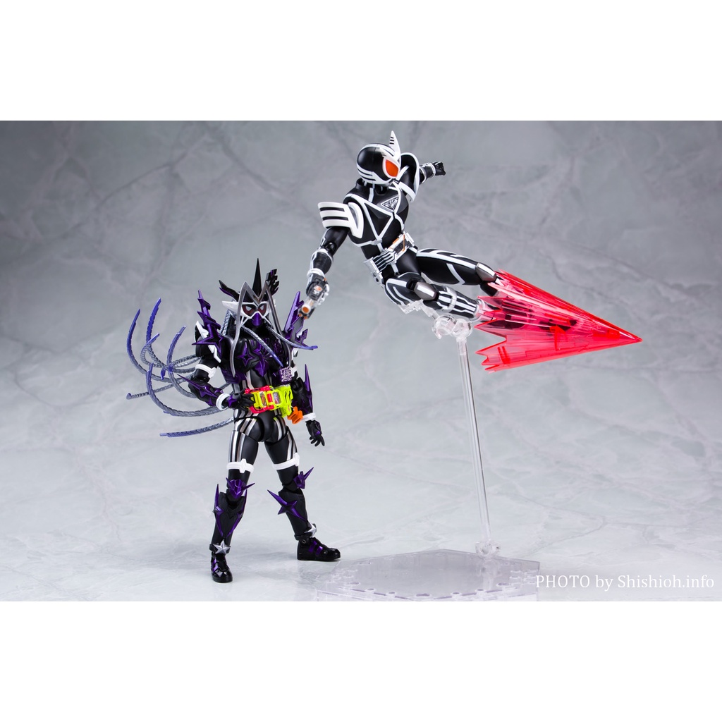 Mô hình S.H.Figuarts Kamen Rider Genm Musou Gamer - SHF Kamen Rider Ex-aid chính hãng