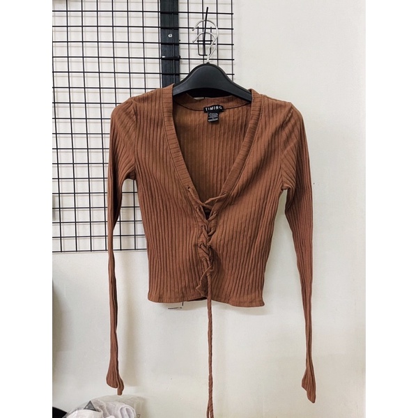 PASS- Áo croptop rút dây trước ngực