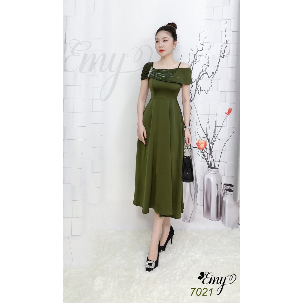 Đầm EMY EM7021 Xoè Cổ Bẹt Vai 2 Dây