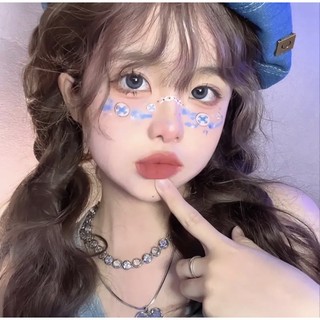 Lens mắt màu xanh dương nhạt