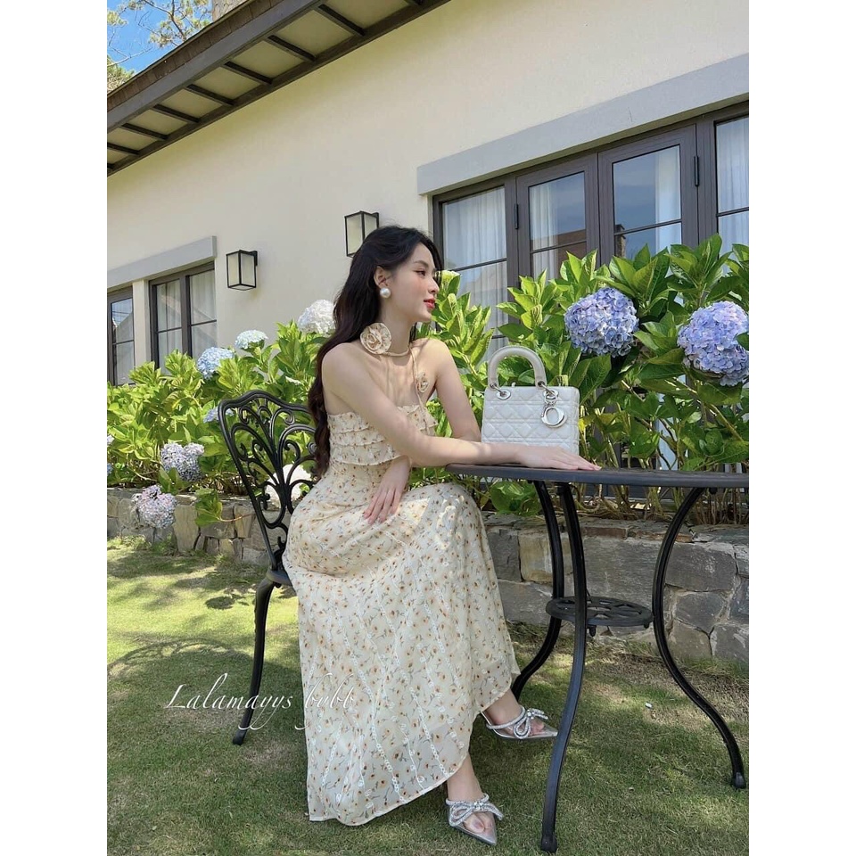 Đầm voan siêu hot họa tiết hoa kèm dây cổ đính hoa sang chảnh