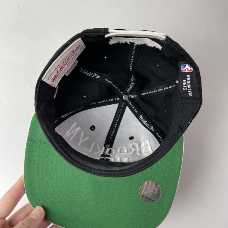 Mũ Snapback 2Hand đen trắng
