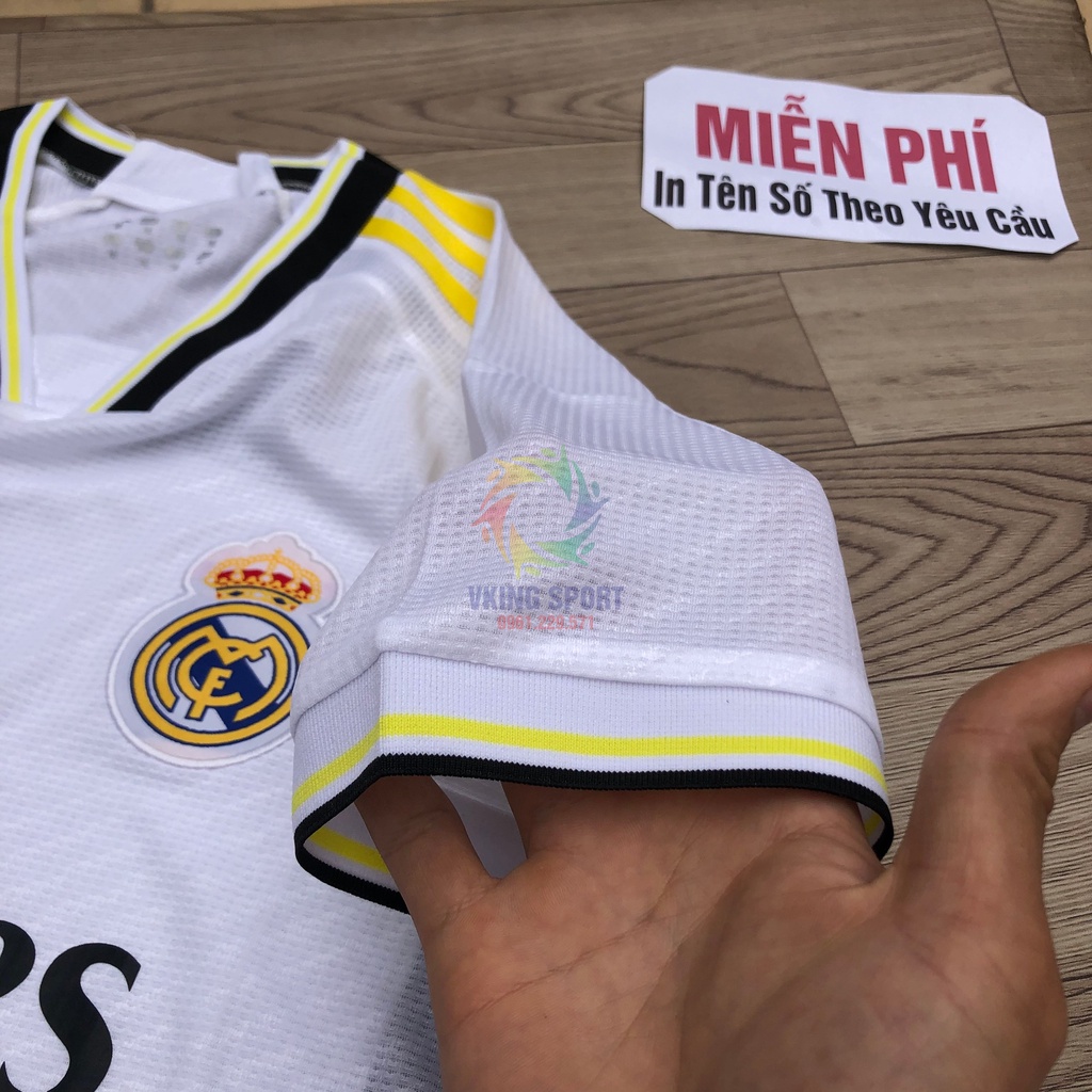 Bộ Quần Áo Bóng Đá Real Madrid 2024 Sân Nhà Màu Trắng Vải Gai Thái Có In Tên Số Theo Yêu Cầu