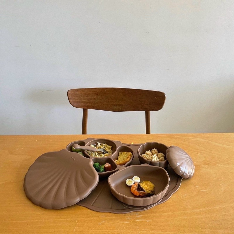 Khay Ăn Dặm Chống Lật Đổ Hình Con Sò TGM Silicone Seashell Suction Plate Có Chia Ngăn Giúp Con Ăn Ngon Hơn