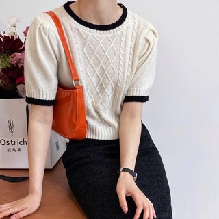 Áo len cộc tay vặn thừng