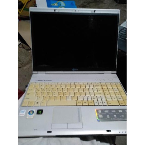 Laptop core 2 giá rẻ hợp túi tiền. BH 36 tháng