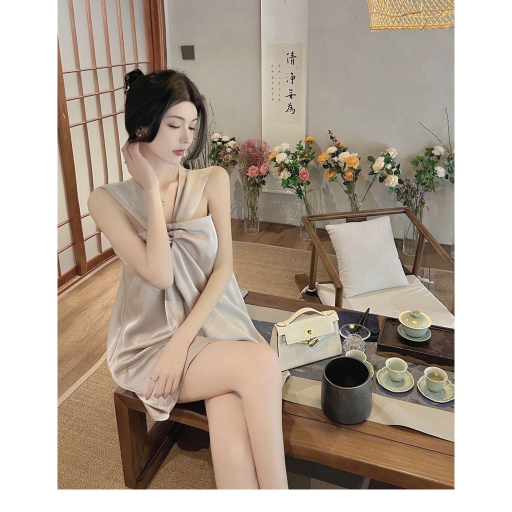 Áo Đai Xoắn Ngực Be Eclipse Clothing