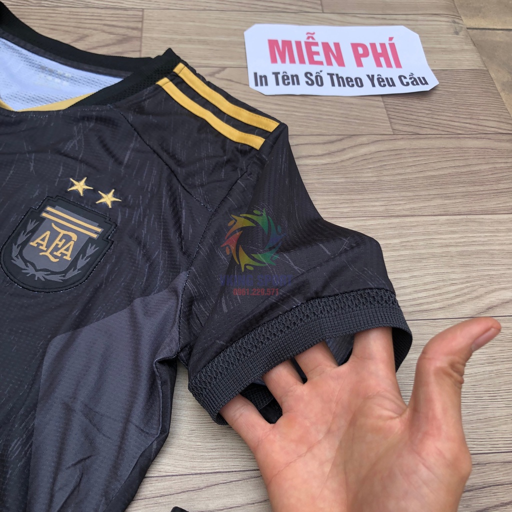 Bộ Quần Áo Bóng Đá Argentina 2023 Màu Đen Training Vải Gai Thái Có In Tên Số Theo Yêu Cầu