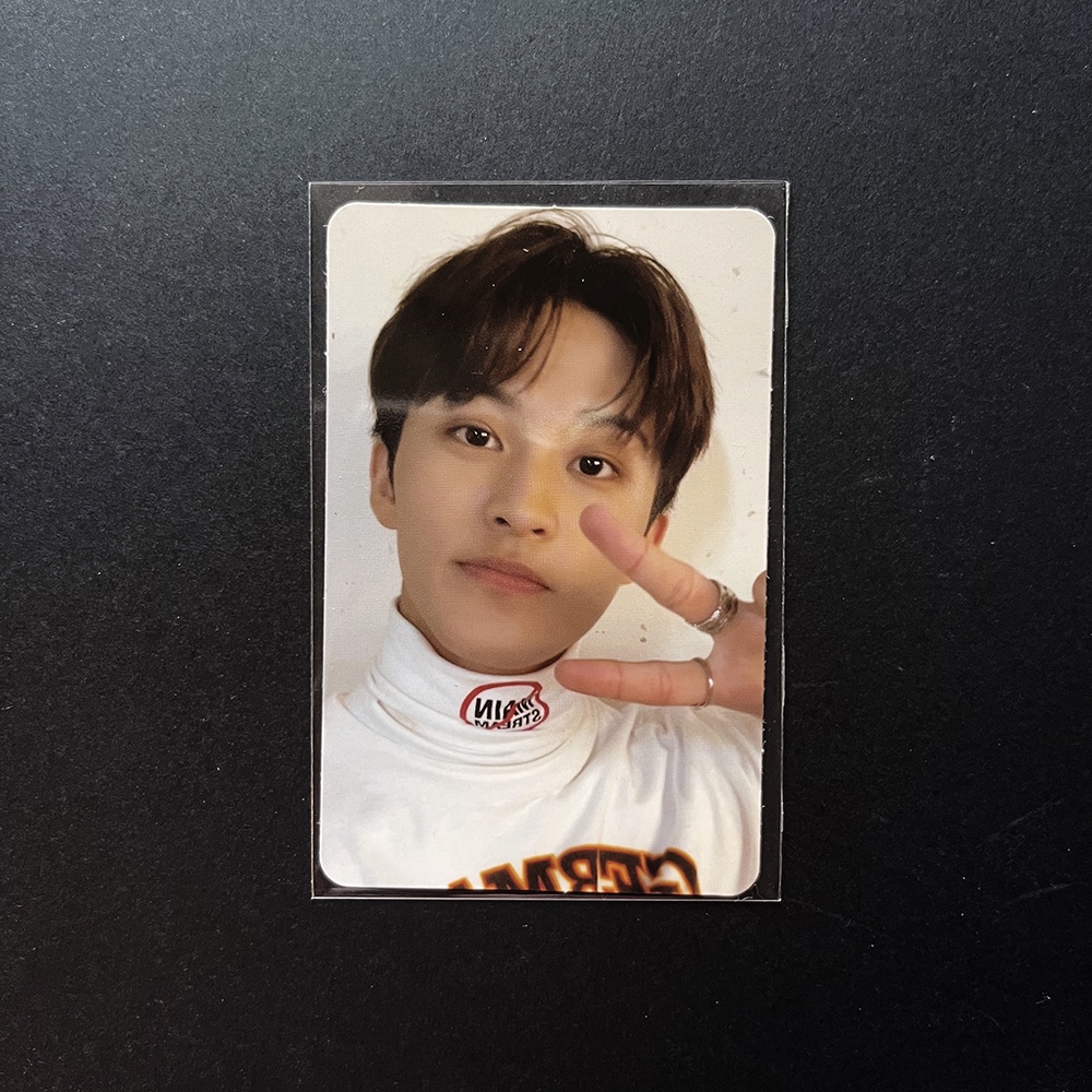 Ảnh bo góc photocard NCT 127 MARK Sticker