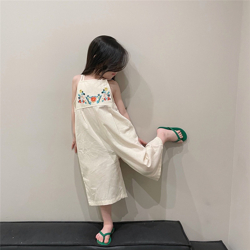 Jumpsuit thêu hoa màu vintage cho bé gái
