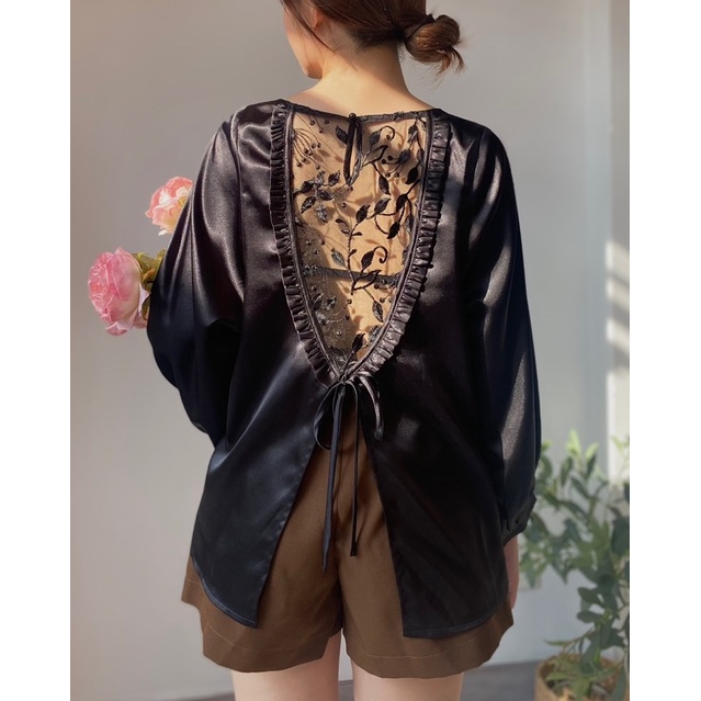 Áo phối ren lưng