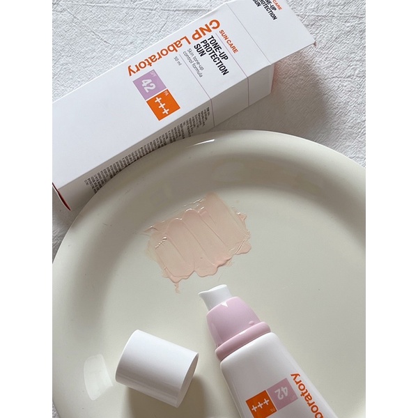 Kem chống nắng CNP TONE UP PROTECTION SUN SPF 42 PA +++