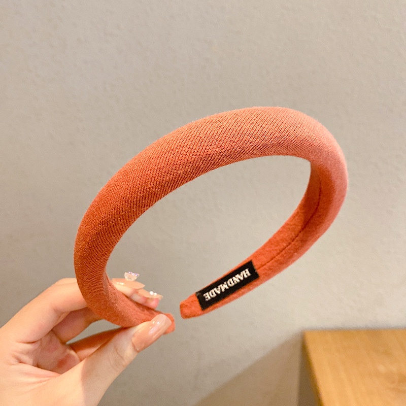 Băng Đô Cài Tóc Xốp Màu Cà Phê Trà Sữa Hình Đầu Lâu Đính Ngọc Trai Thời Trang Nhật Hàn