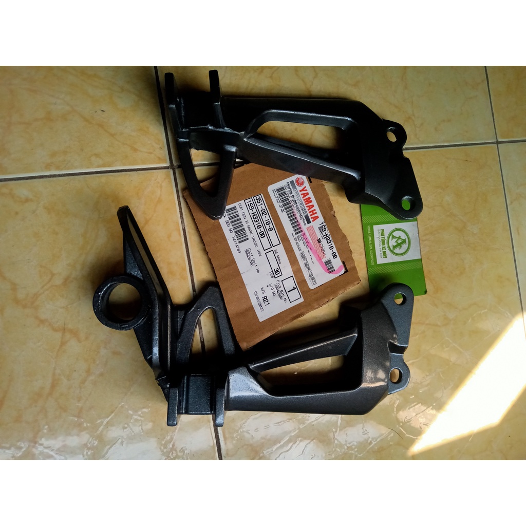 1 Cặp Gác Chân Nhôm Sau SIRIUS
