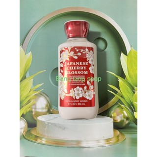 Sữa dưỡng thể bath & body works japanese cherry blossom 236ml