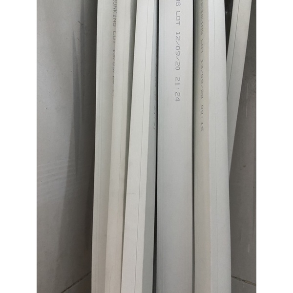 Nẹp điện nhựa vuông dày dặn đủ mọi kích cỡ size 1p5, 2p, 2p5, 3p, 4p - cây dài 1m7