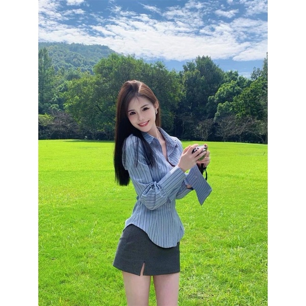 SET Áo Sơ Mi Tay Dài Dáng Ôm Màu Xanh Kẻ Sọc + Chân Váy Ghi Thời Trang Hot 2023 Nữ