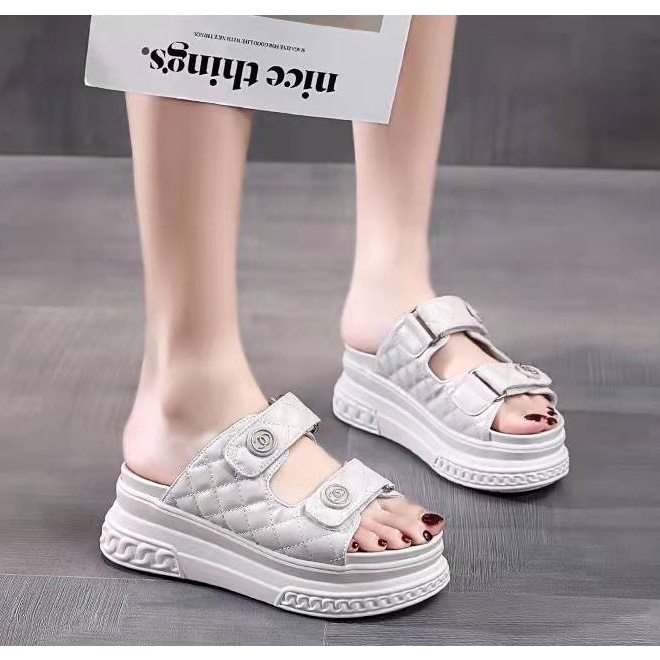 Dép siêu nhẹ, dép tămg chiều cao QUEEN SHOES hàng loại 1 full box MS A11