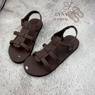 Dép sandal rọ nữ quai da, móc khóa cài, đế bệt cao su ôm chân mã sd051 nâu