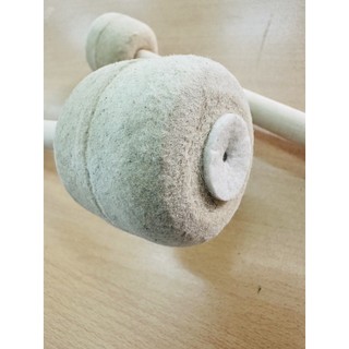 Dùi trống cái (trống Đội TNTP Hồ Chí Minh)