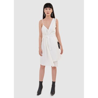Đầm bất đối xứng dập ly kèm nịt MARC FASHION FATH093120