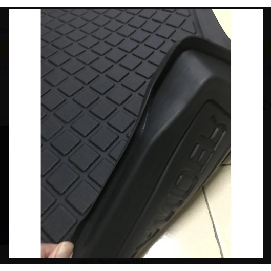 Lót cốp xe, khay lót hành lý Mitsubishi Outlander 2017-2020 chất liệu nhựa dẻo TPO cao cấp