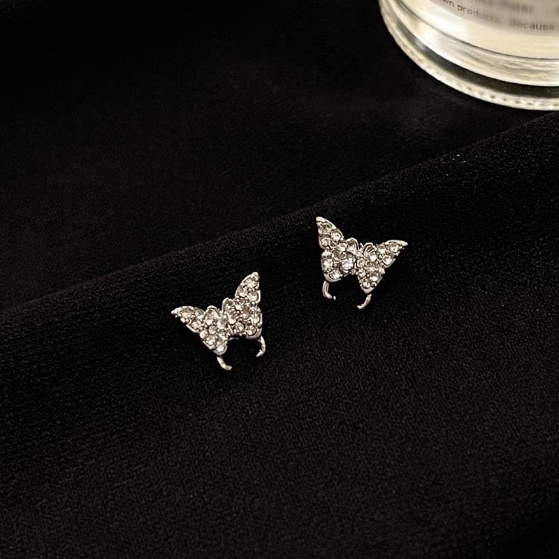 Bông tai hình bướm nhỏ