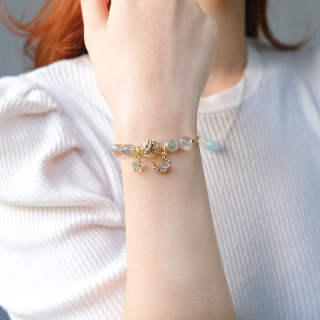 Vòng tay đá mix charm màu sắc bắt mắt, tinh tế