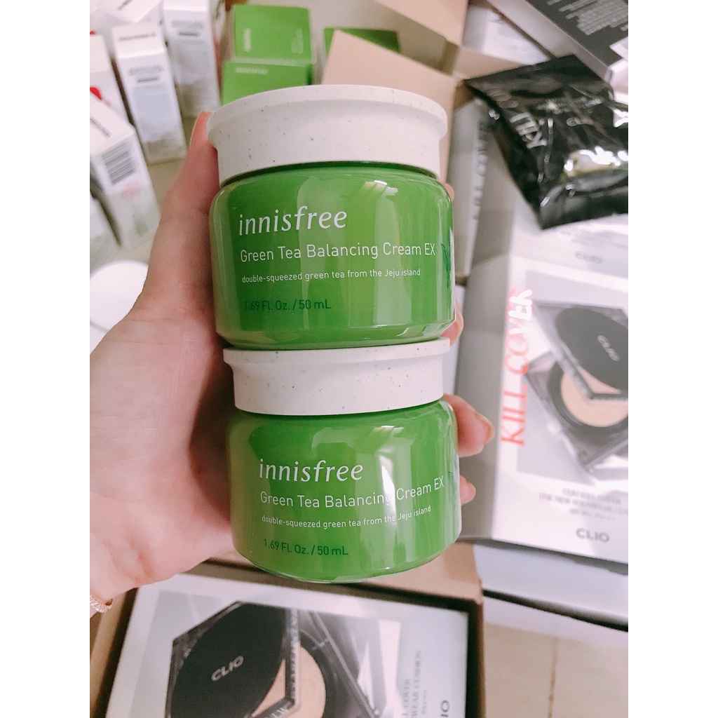 Kem dưỡng cân bằng độ ẩm trà xanh innisfree Green Tea Balancing Cream EX