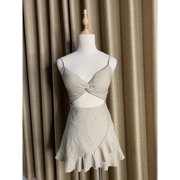 Áo tắm một mảnh váy xoè mới lạ - OLA BIKINI BM36